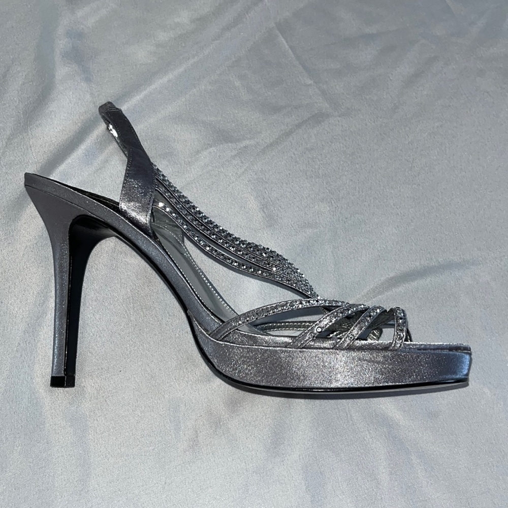 Silver heels with rhinestones, size 9M